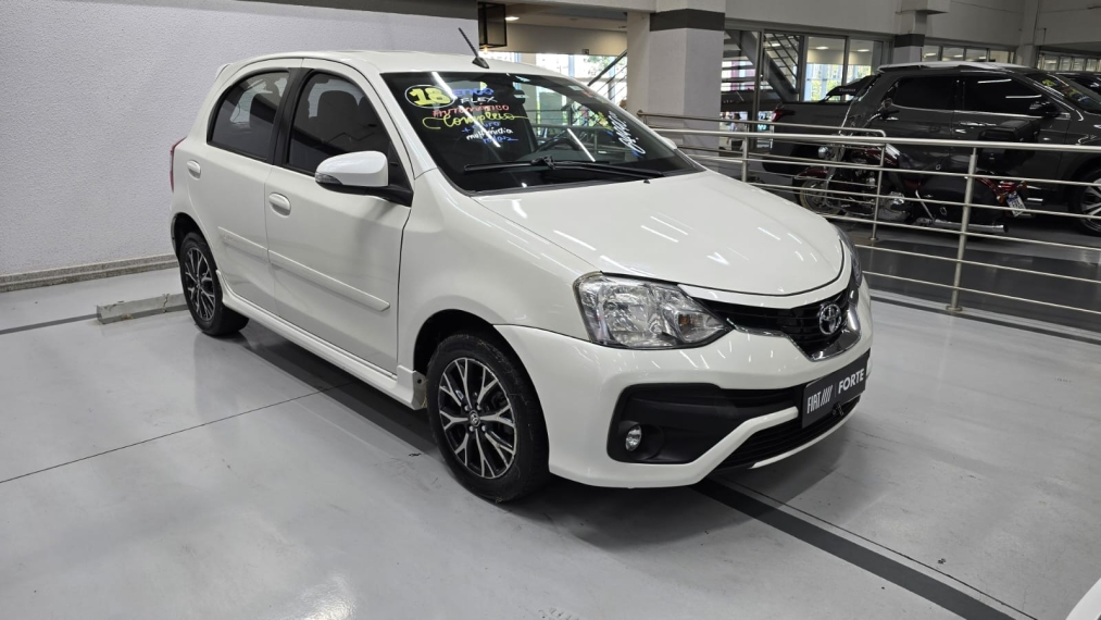 toyota etios 1.5 platinum 16v flex 4p automatico 20183