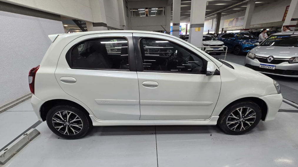 toyota etios 1.5 platinum 16v flex 4p automatico 20184