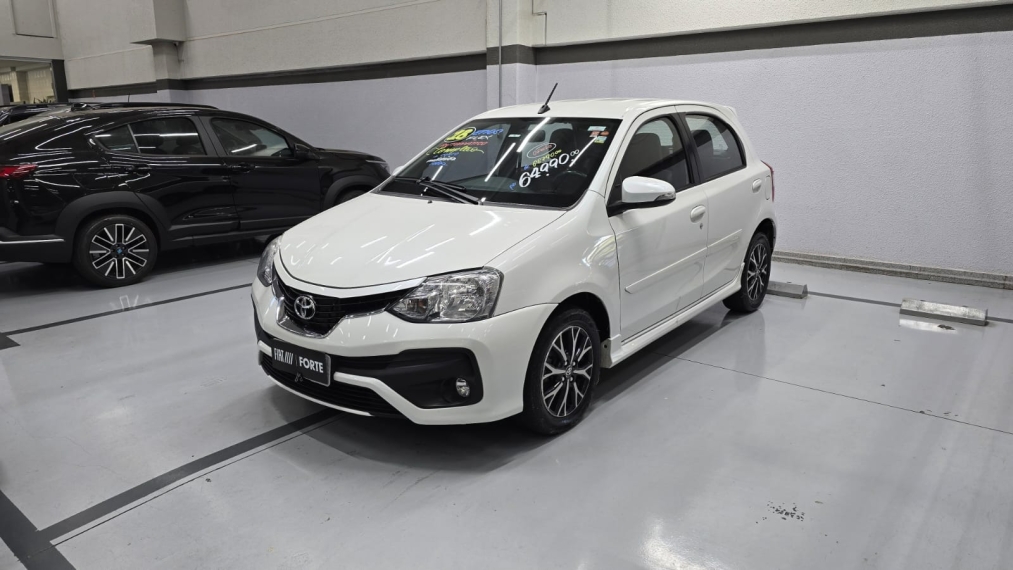 toyota etios 1.5 platinum 16v flex 4p automatico 20181