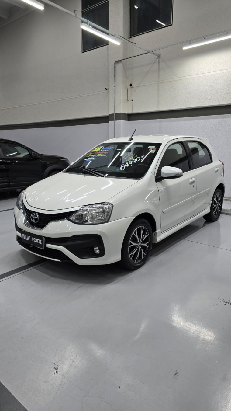 toyota etios 1.5 platinum 16v flex 4p automatico 2018