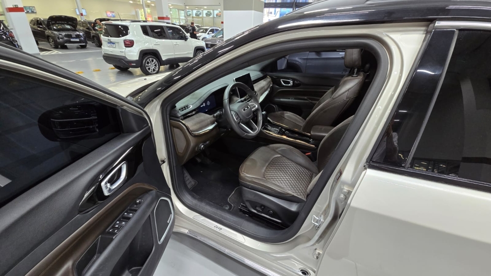 jeep commander 1.3 t270 turbo flex overland at6 4p automatico 20226