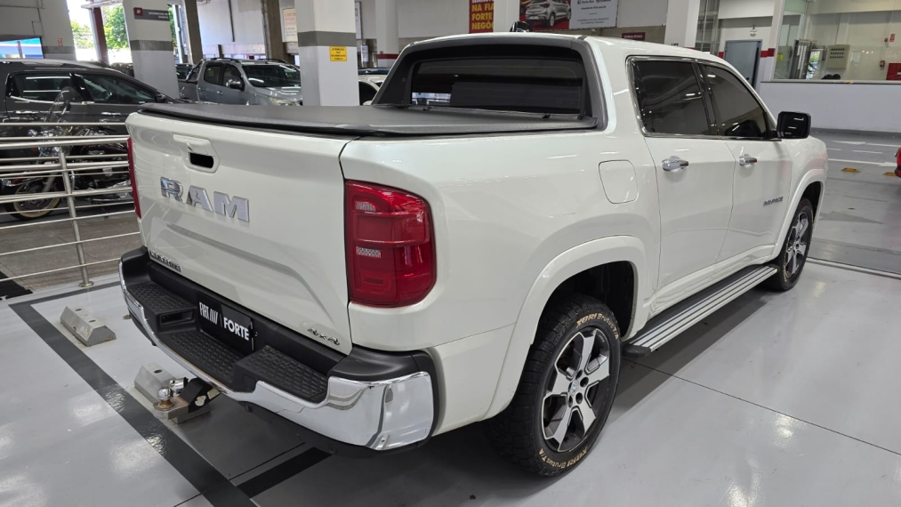 ram rampage 2.0 turbo diesel laramie 4x4 automatico 4p 202413