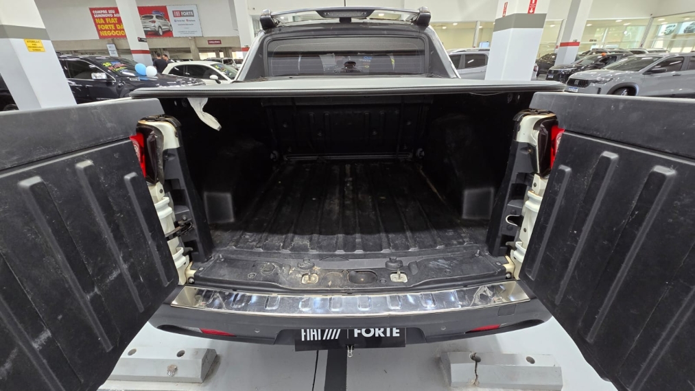 fiat toro 1.8 16v evo flex freedom at6 4p automatico 202013