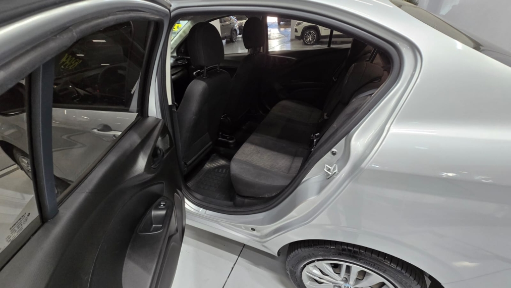 fiat cronos 1.3 firefly flex drive cvt 4p automatico 202312