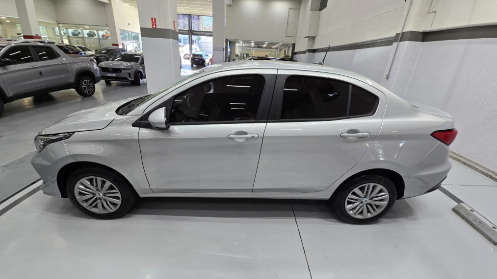 fiat cronos 1.3 firefly flex drive cvt 4p automatico 20235