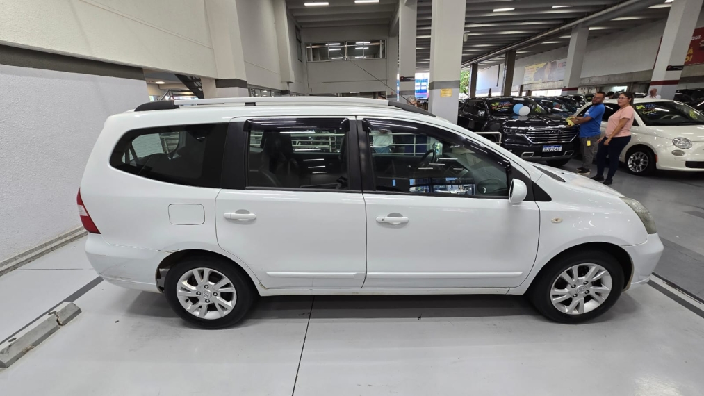 nissan grand livina 1.8 sl 16v flex 4p automatico 20144