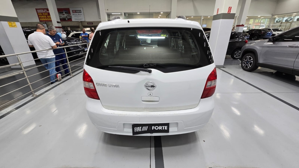 nissan grand livina 1.8 sl 16v flex 4p automatico 201414