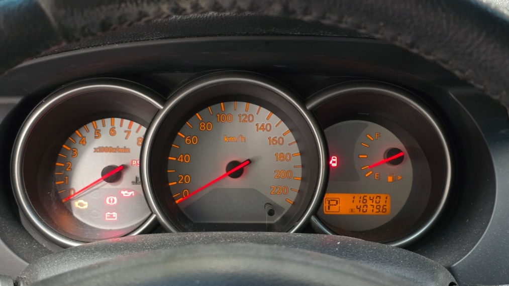 nissan grand livina 1.8 sl 16v flex 4p automatico 20148