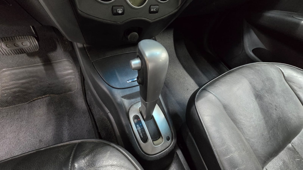 nissan grand livina 1.8 sl 16v flex 4p automatico 20147