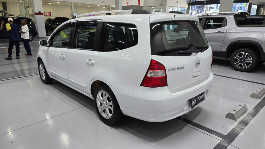 nissan grand livina 1.8 sl 16v flex 4p automatico 201415