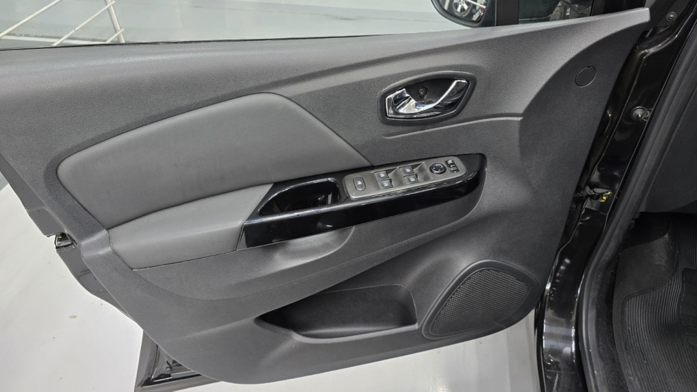 renault captur 2.0 16v hi-flex intense automatico flex 4p 20209