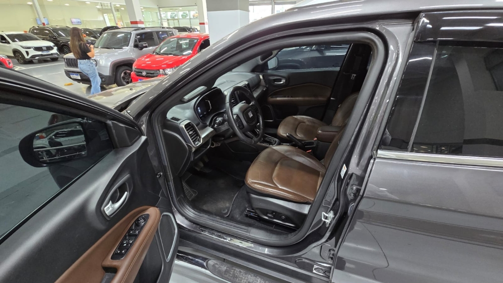 fiat toro 2.0 16v turbo diesel ranch 4wd at9 4p automatico 20236