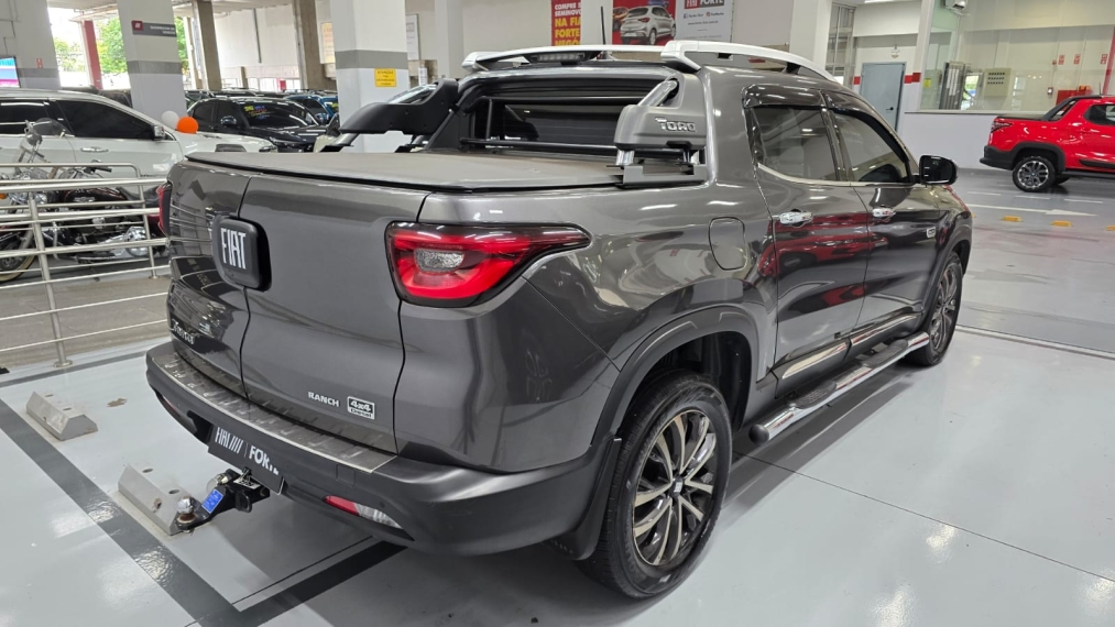 fiat toro 2.0 16v turbo diesel ranch 4wd at9 4p automatico 202313
