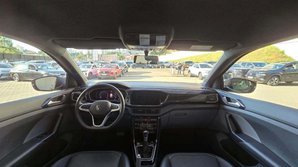 volkswagen t-cross 1.0 200 tsi total flex comfortline automatico 4p 202410