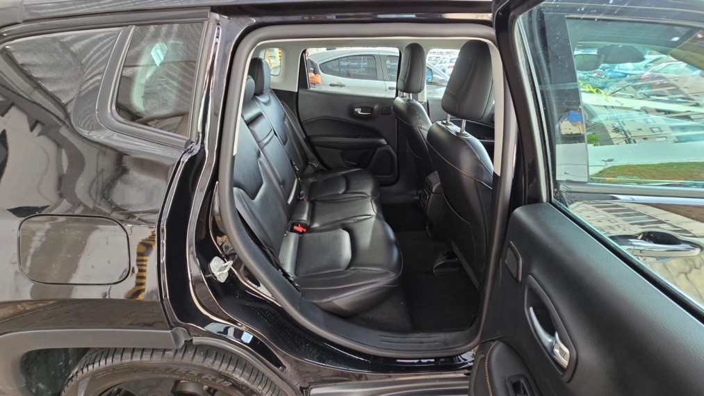 jeep compass 2.0 16v flex longitude automatico 4p 202111