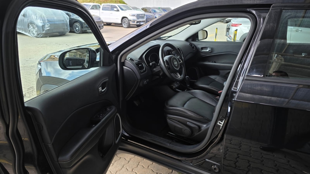 jeep compass 2.0 16v flex longitude automatico 4p 20216