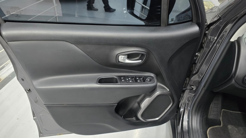 jeep renegade 1.3 t270 turbo flex longitude at6 4p automatico 20229