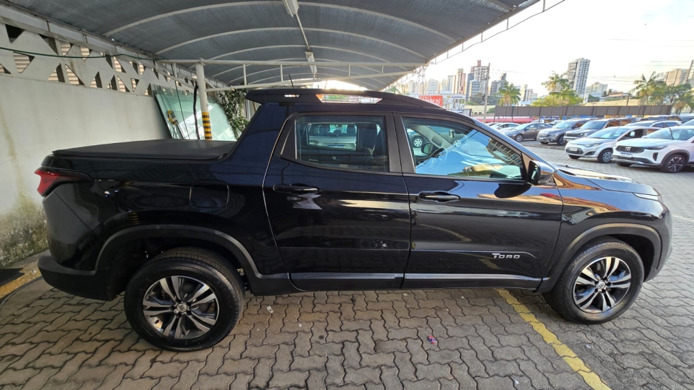 fiat toro 1.3 turbo 270 flex freedom at6 4p automatico 20224