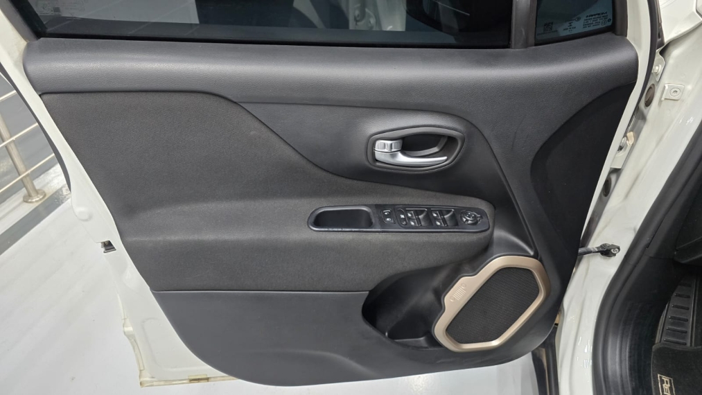 jeep renegade 1.8 16v flex 4p automatico 20189