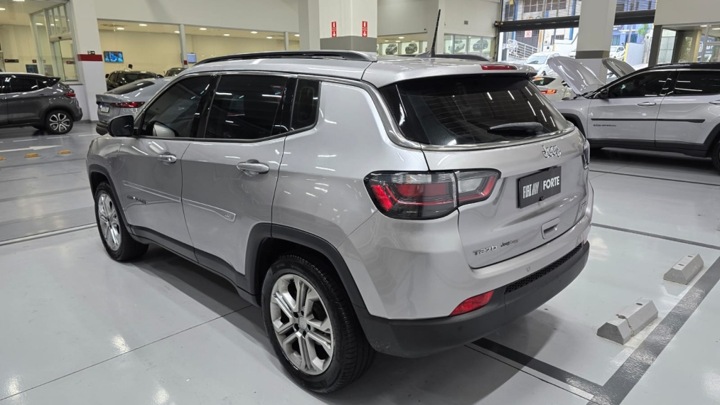jeep compass 1.3 t270 turbo flex longitude at6 4p automatico 202214