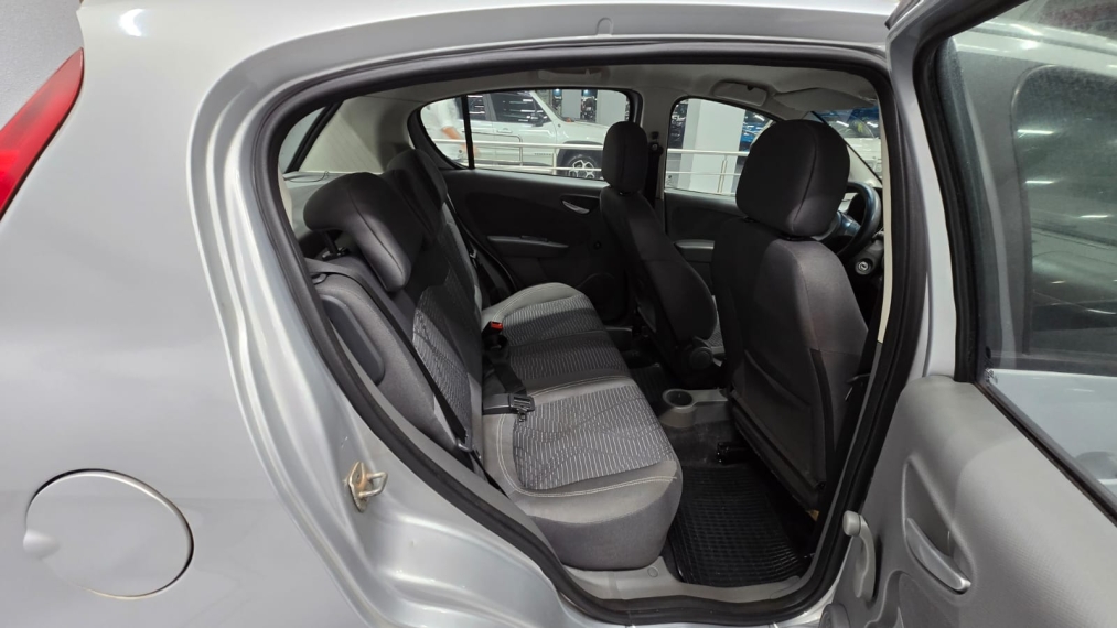 fiat palio 1.4 mpi attractive 8v flex 4p manual 201611