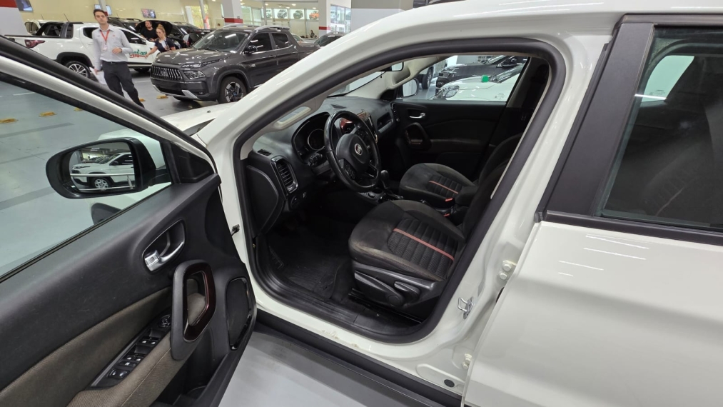 fiat toro 1.8 16v evo flex freedom at6 4p automatico 20206