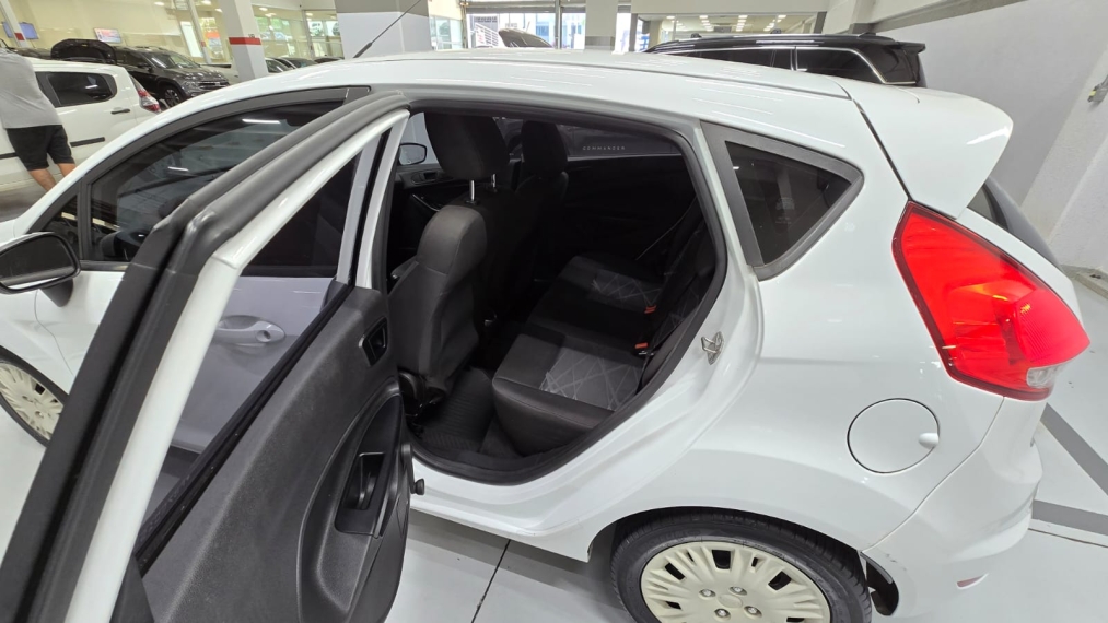 ford fiesta 1.5 s hatch 16v flex 4p manual 201512