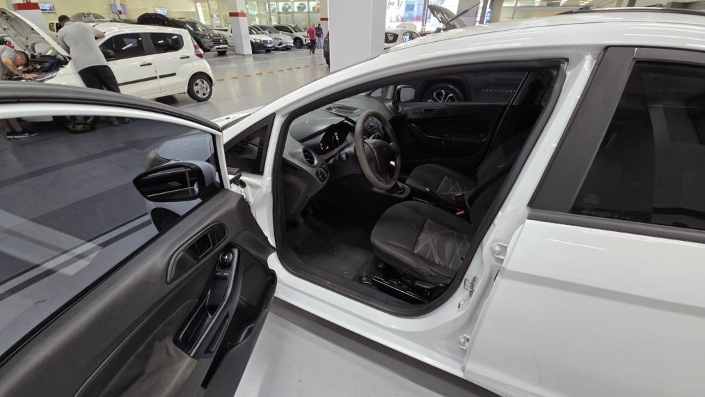 ford fiesta 1.5 s hatch 16v flex 4p manual 20156