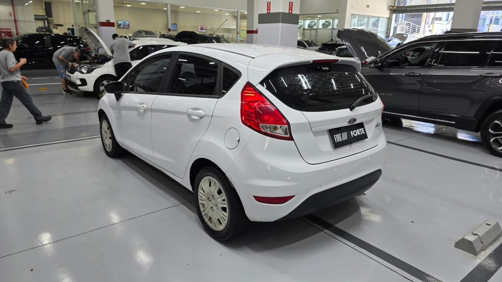 ford fiesta 1.5 s hatch 16v flex 4p manual 201515