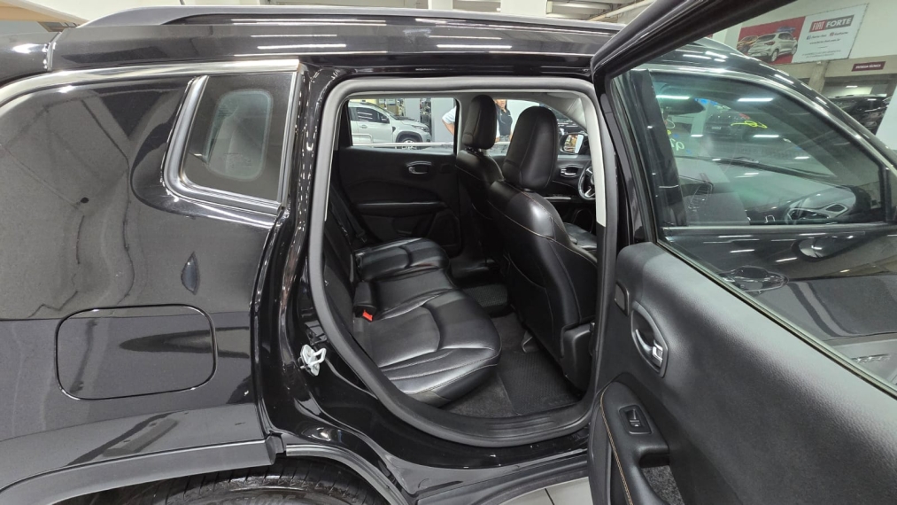 jeep compass 2.0 16v flex longitude automatico 4p 201711