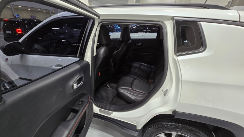 jeep compass 2.0 16v diesel trailhawk 4x4 automatico 4p 201812