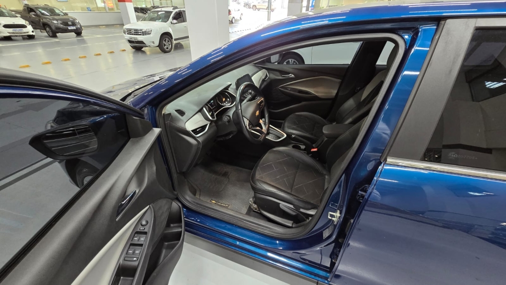 chevrolet onix 1.0 turbo flex premier automatico 4p 20206