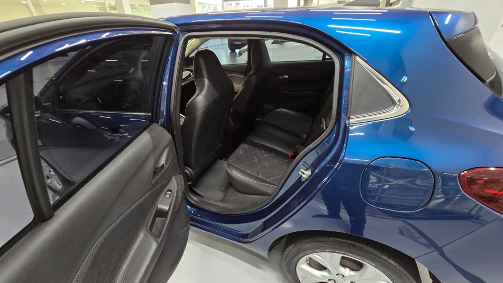 chevrolet onix 1.0 turbo flex premier automatico 4p 202012