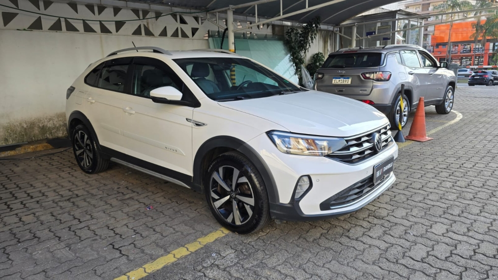 volkswagen nivus 1.0 200 tsi total flex highline automatico 4p 20213