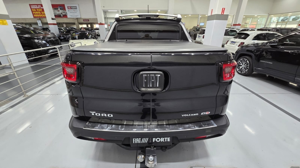 fiat toro 2.0 16v turbo diesel volcano 4wd at9 4p automatico 202114
