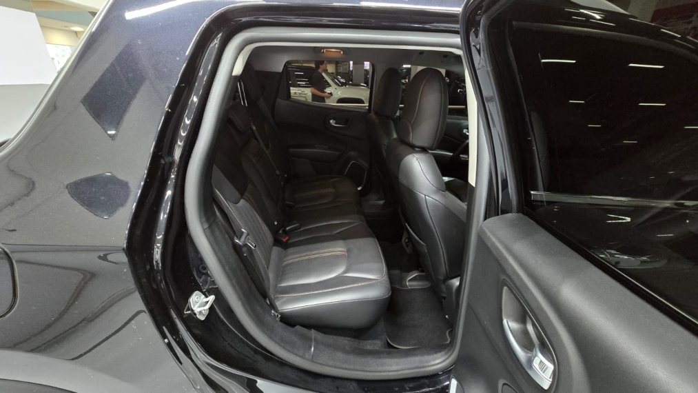 fiat toro 2.0 16v turbo diesel volcano 4wd at9 4p automatico 202111