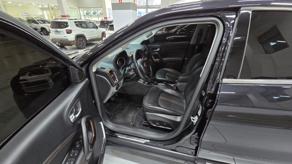 fiat toro 2.0 16v turbo diesel volcano 4wd at9 4p automatico 20216