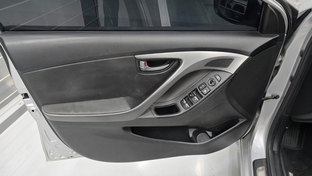 hyundai elantra 2.0 gls 16v flex 4p automatico 20169