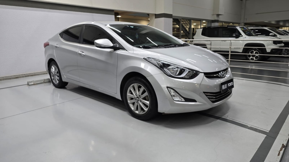 hyundai elantra 2.0 gls 16v flex 4p automatico 20163