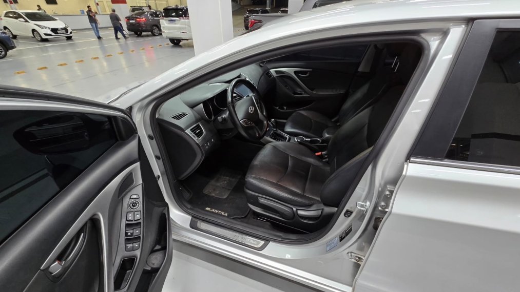 hyundai elantra 2.0 gls 16v flex 4p automatico 20166