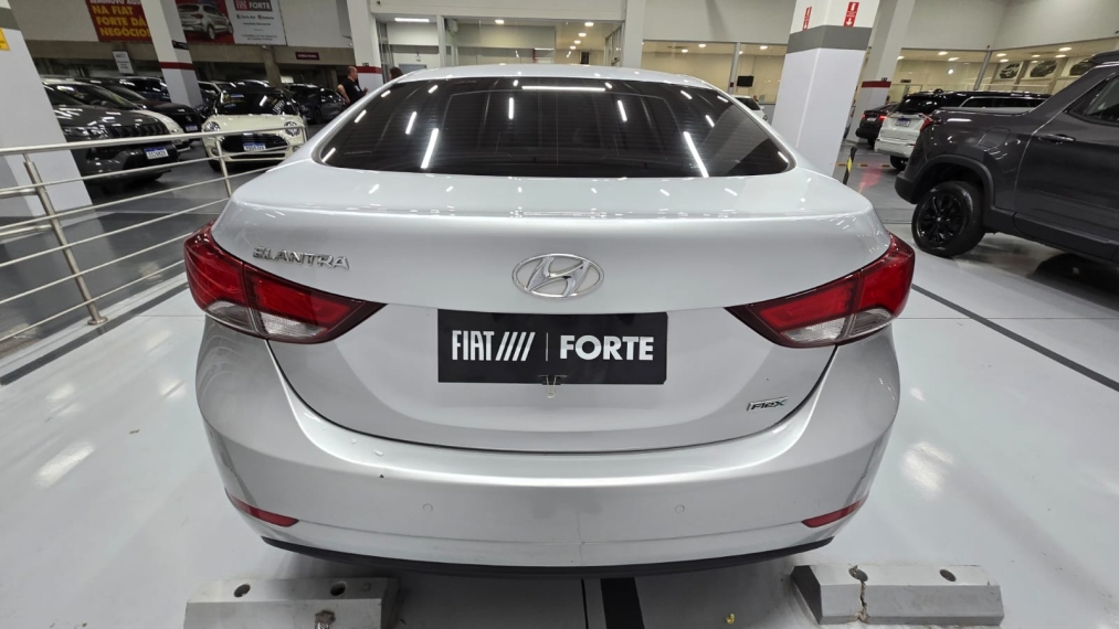 hyundai elantra 2.0 gls 16v flex 4p automatico 201614