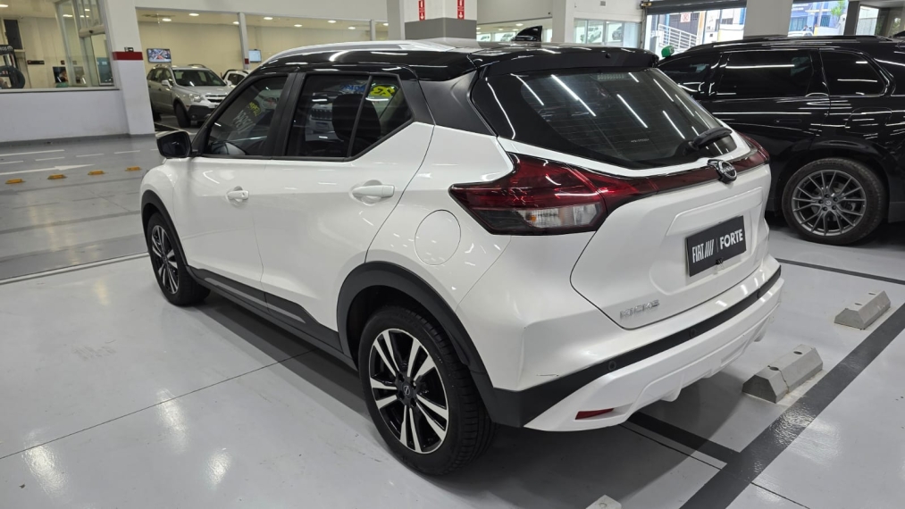 nissan kicks 1.6 16v flexstart exclusive xtronic flex 4p automatico 202315