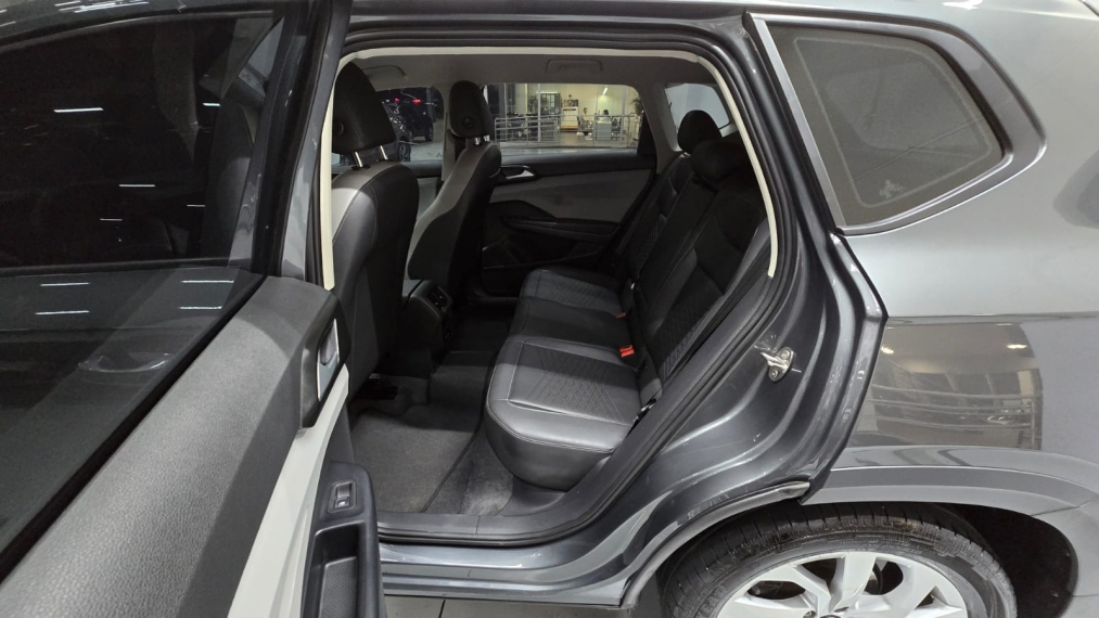 volkswagen taos 1.4 250 tsi total flex comfortline automatico 4p 202312