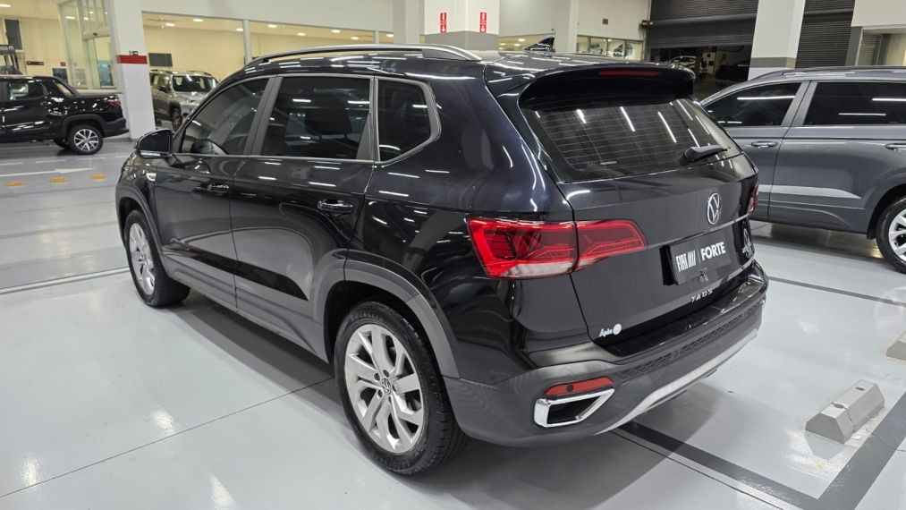 volkswagen taos 1.4 250 tsi total flex comfortline automatico 4p 202215