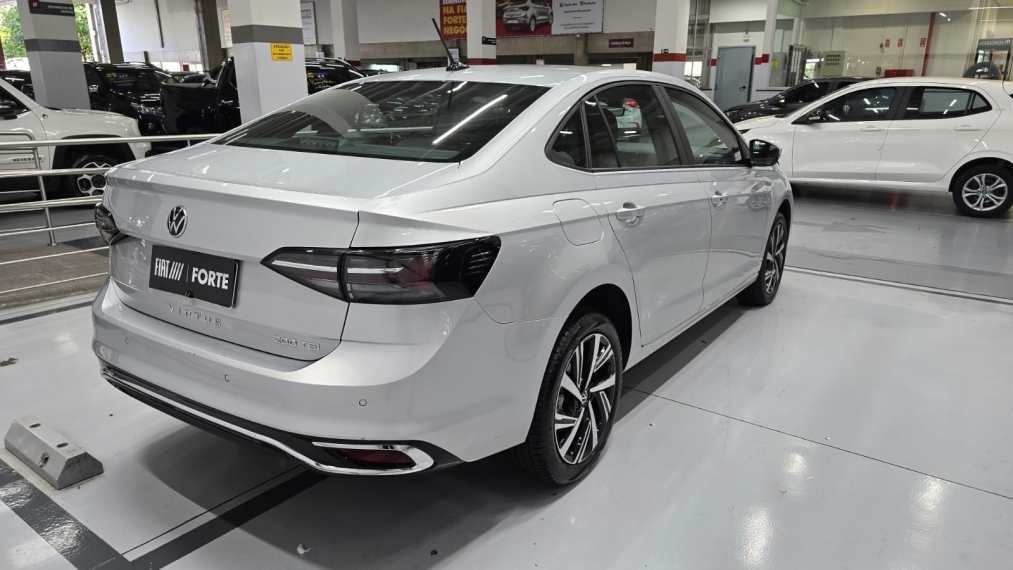 volkswagen virtus 1.0 200 tsi highline automatico flex 4p 202613
