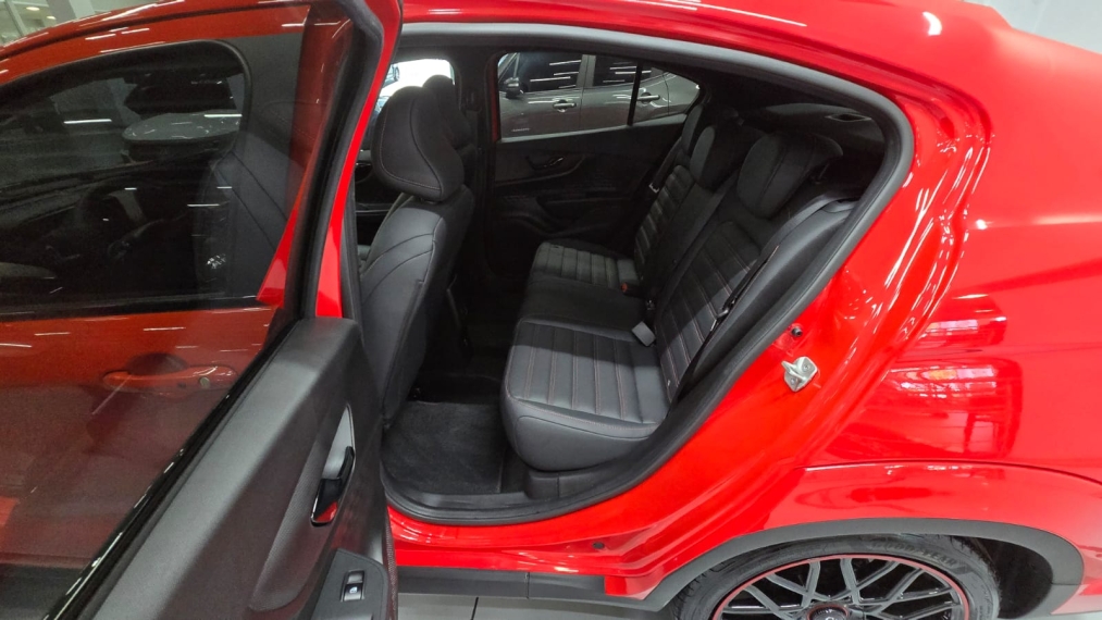fiat fastback 1.3 turbo 270 flex abarth at6 4p automatico 202512