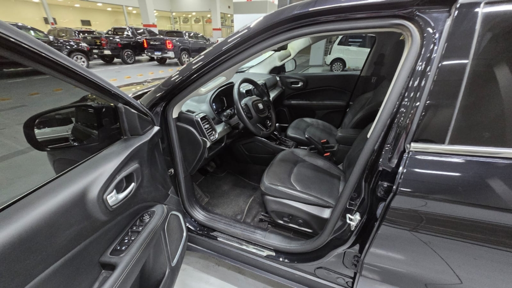 fiat toro 1.3 turbo 270 flex volcano at6 4p automatico 20256
