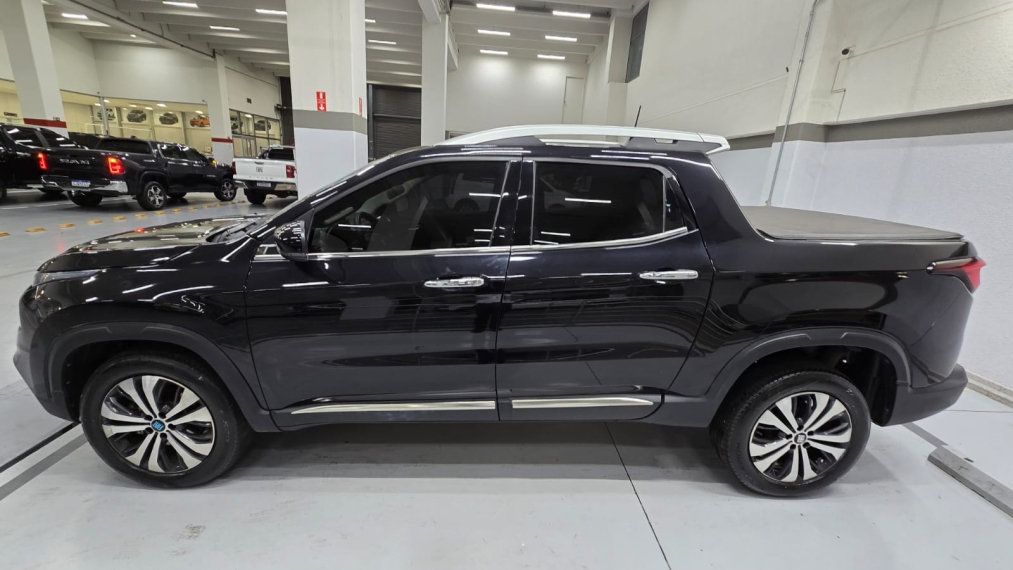 fiat toro 1.3 turbo 270 flex volcano at6 4p automatico 20255