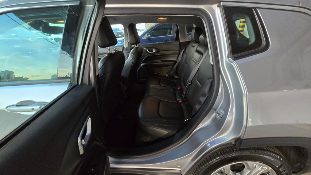 jeep compass 1.3 t270 turbo flex longitude at6 4p automatico 202212