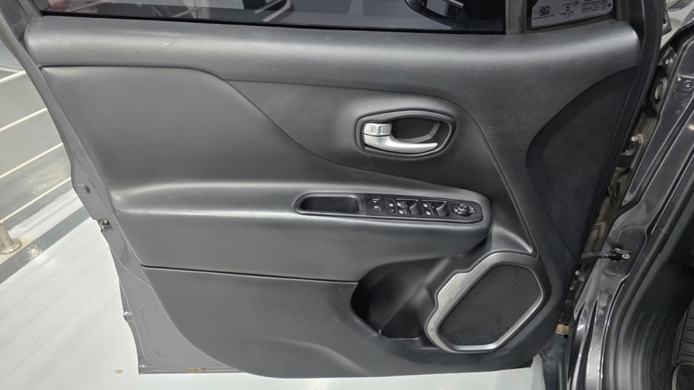 jeep renegade 1.3 t270 turbo flex longitude at6 4p automatico 20229
